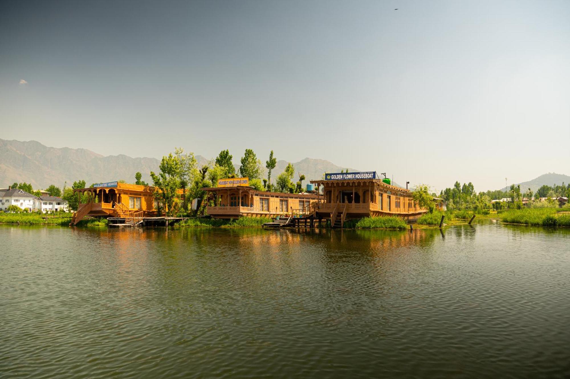 Hotel Golden Flower Heritage Houseboat Nagin Bagh Exteriér fotografie