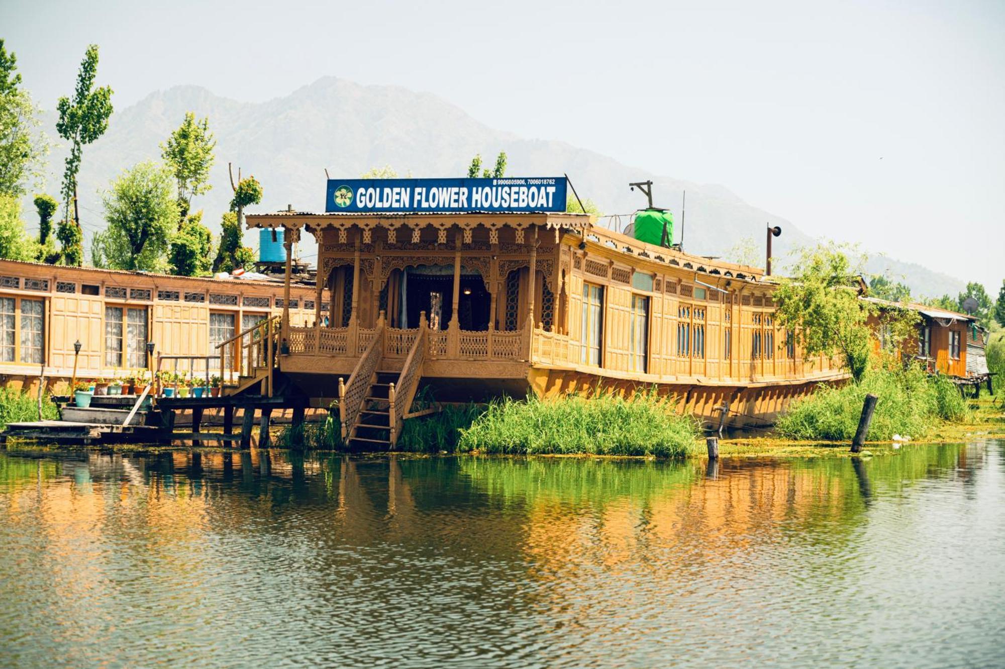 Hotel Golden Flower Heritage Houseboat Nagin Bagh Exteriér fotografie