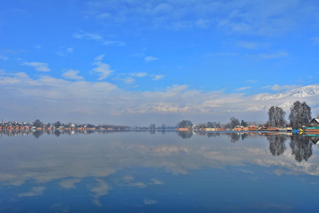 Hotel Golden Flower Heritage Houseboat Nagin Bagh Exteriér fotografie