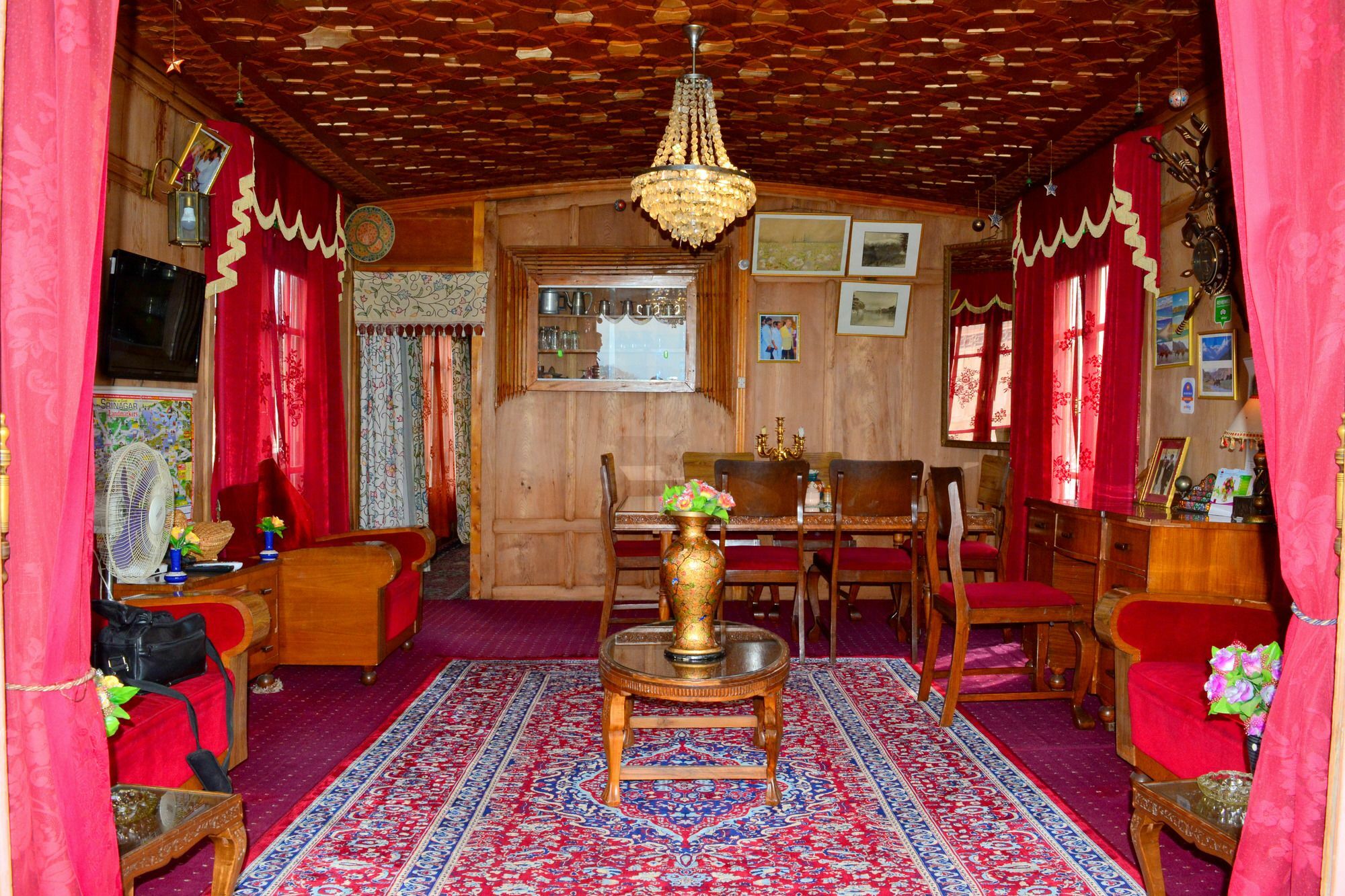 Hotel Golden Flower Heritage Houseboat Nagin Bagh Exteriér fotografie